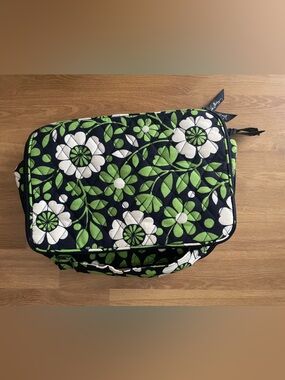 Vera Bradley Green & White Quilted Floral Cosmetic Case